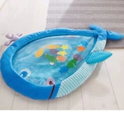 Haba Wasser-Spielmatte Großer Wal In Hellblau -Haba Verkaufsgeschäft haba wasser spielmatte grosser wal in hellblau 2